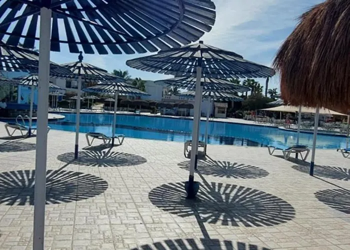 Hannibal Golden Bay & Aquapark-hurghada Апарт-отель